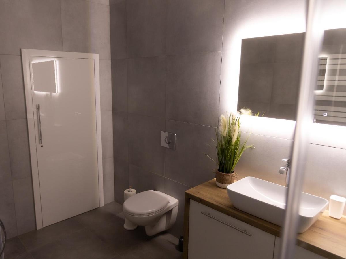 شقة Apartament Pod Lasem Oldrzychowice Klodzkie المظهر الخارجي الصورة
