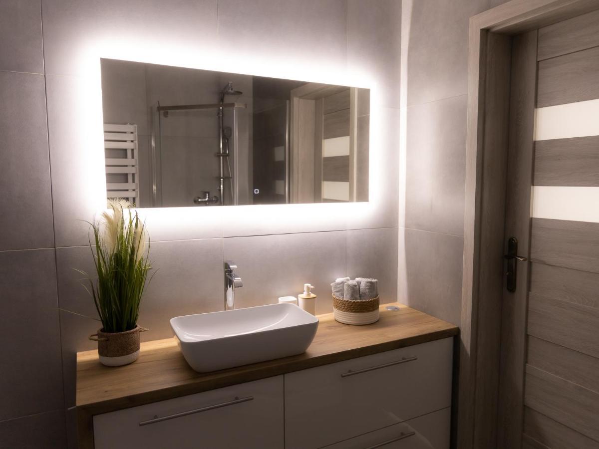 شقة Apartament Pod Lasem Oldrzychowice Klodzkie المظهر الخارجي الصورة