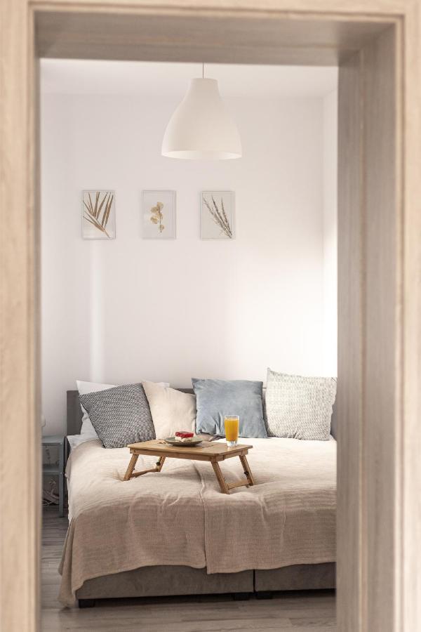 شقة Apartament Pod Lasem Oldrzychowice Klodzkie المظهر الخارجي الصورة
